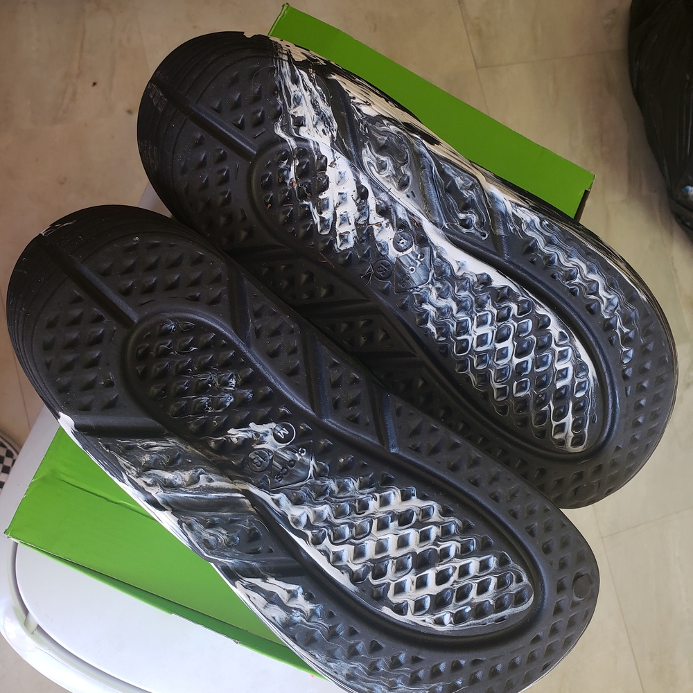 CROCS Black and White Men's Shoes - Picture 4 of 7